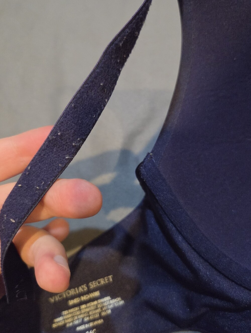 Victoria's Secret Purple Sparkly Lined No Wire Bra Adjustable Straps | 36C - Picture 7 of 8
